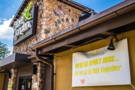 Olive Garden is raising its wages. That’s not the full story